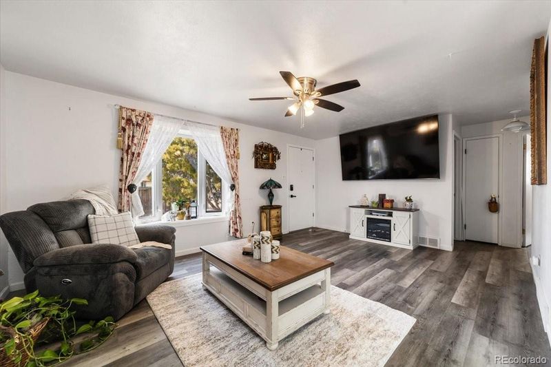 1180 Cree Dr, Colorado Springs, CO 80915