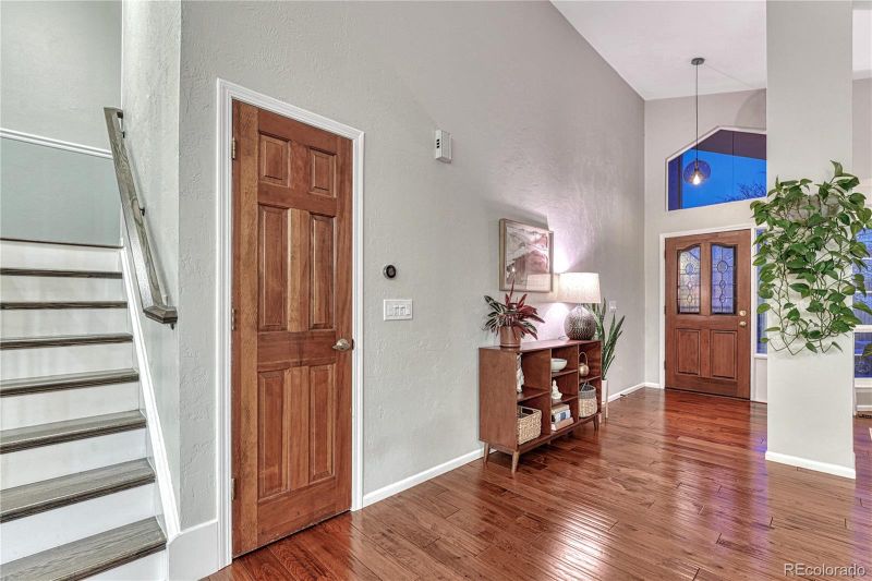 8229 S Steele Ct, Centennial, CO 80122