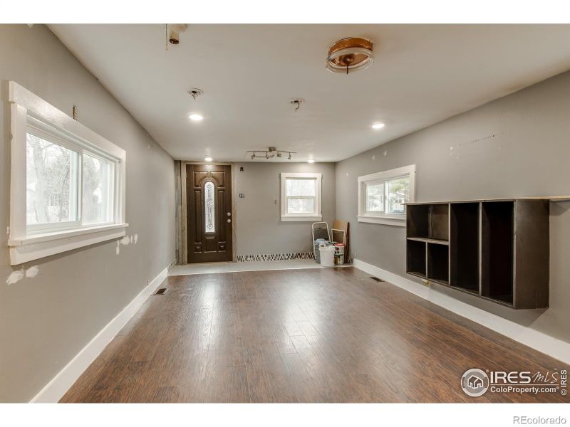 350 Francis St, Longmont, CO 80501