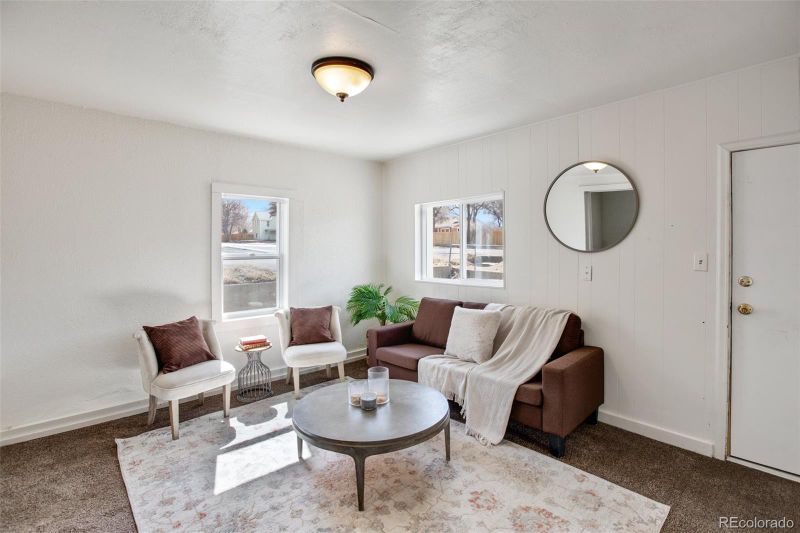 738 S 9th St, Canon City, CO 81212