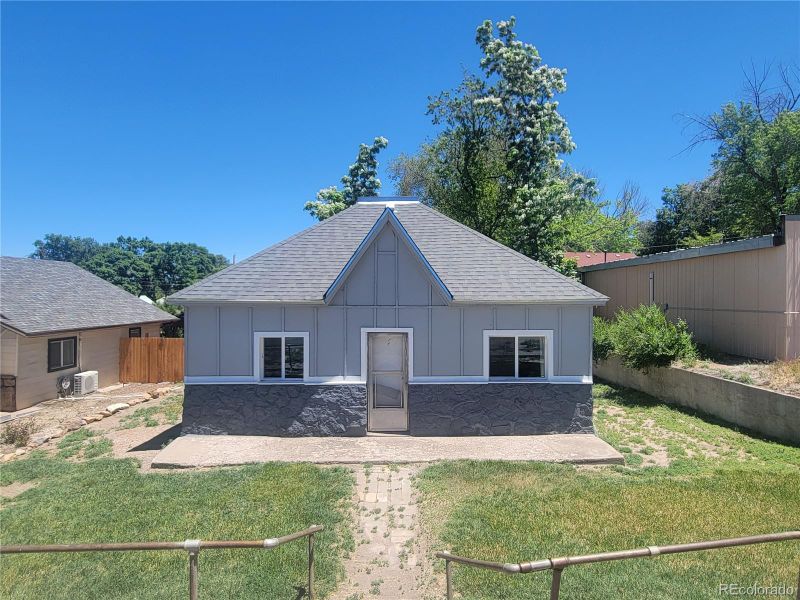 738 S 9th St, Canon City, CO 81212