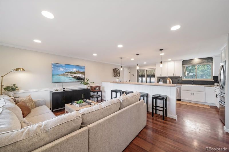 444 Neptune Ct, Lone Tree, CO 80124