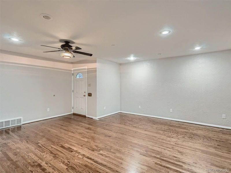 1681 S Glencoe St, Denver, CO 80222