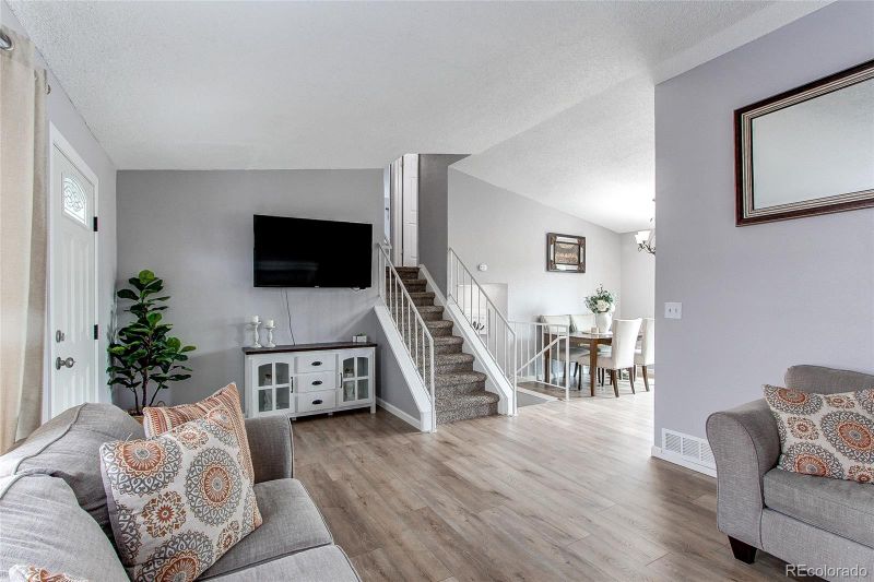 1392 S Cathay St, Aurora, CO 80017