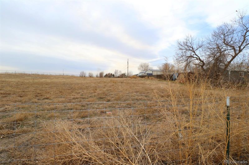 8678 Xanthia St, Commerce City, CO 80022