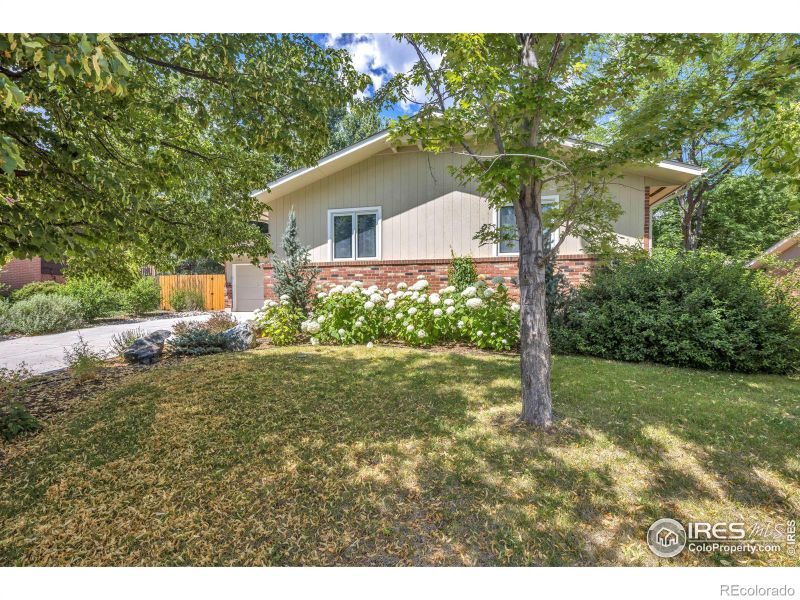 1355 Ithaca Dr, Boulder, CO 80305
