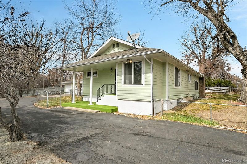 7203 W 32nd Ave, Wheat Ridge, CO 80033