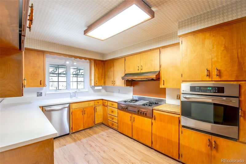 545 S Harrison Ln, Denver, CO 80209