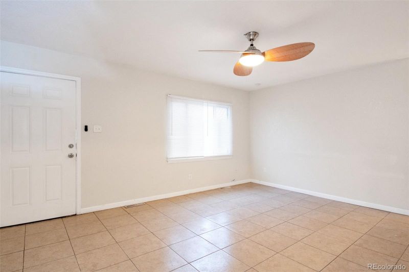 1061 Elmira St, Aurora, CO 80010