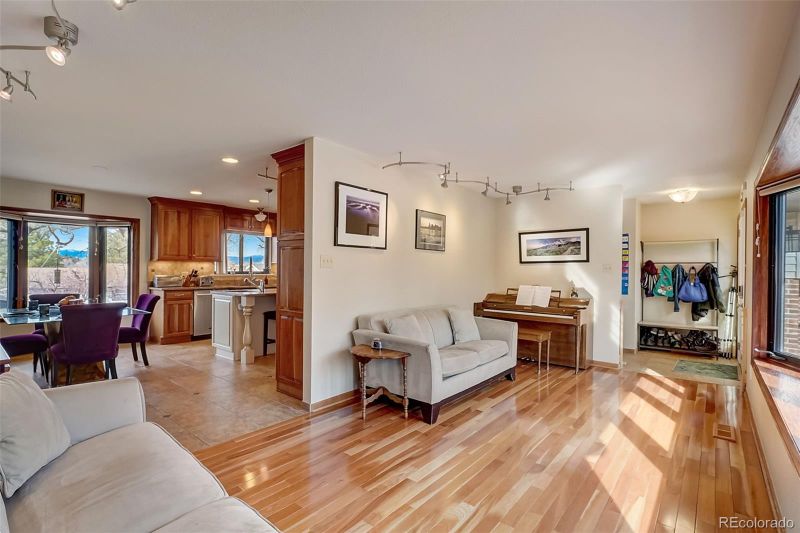 3021 S Rosemary St, Denver, CO 80231