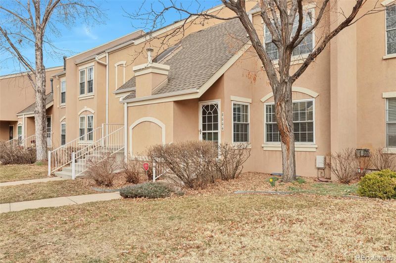 2884 S Ursula St, Aurora, CO 80014