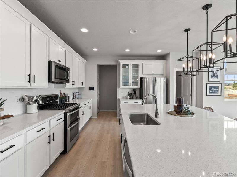 27104 E Geddes Dr, Aurora, CO 80016
