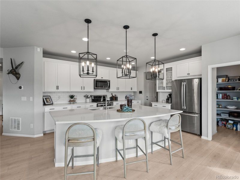 27104 E Geddes Dr, Aurora, CO 80016