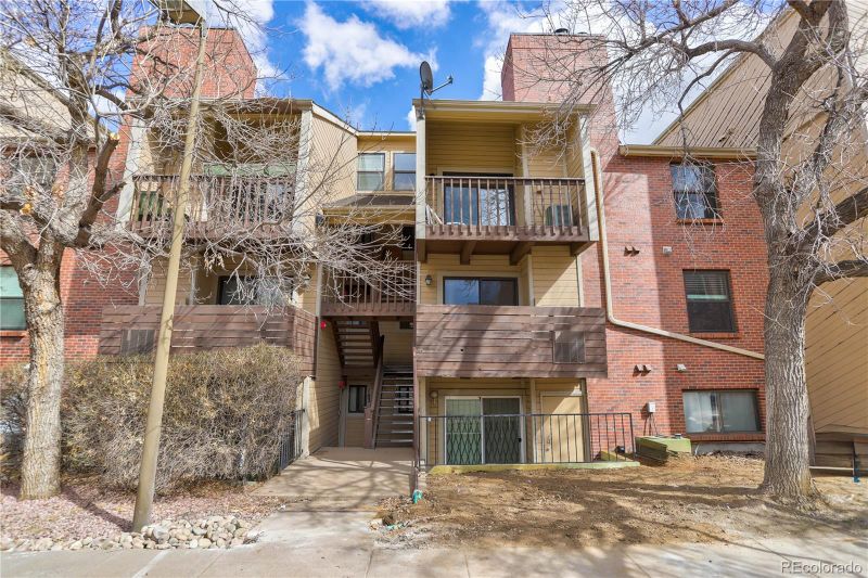 15390 E Arizona Ave #202, Aurora, CO 80017