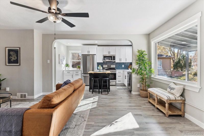 1148 Venice St, Longmont, CO 80501