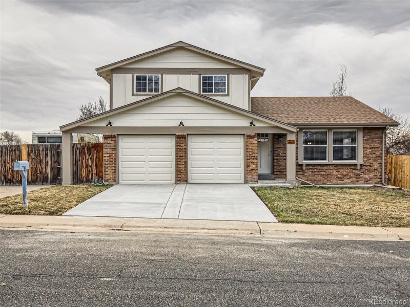 8472 Yarrow St, Arvada, CO 80005