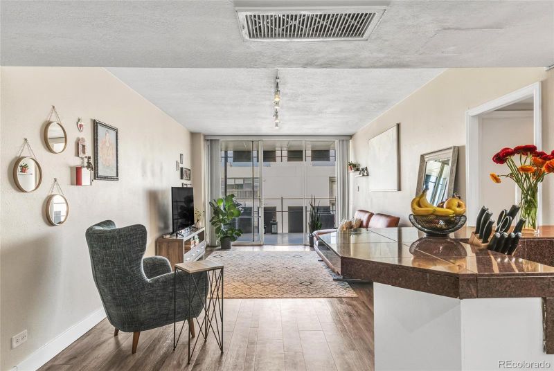 790 N Washington St #1405, Denver, CO 80203