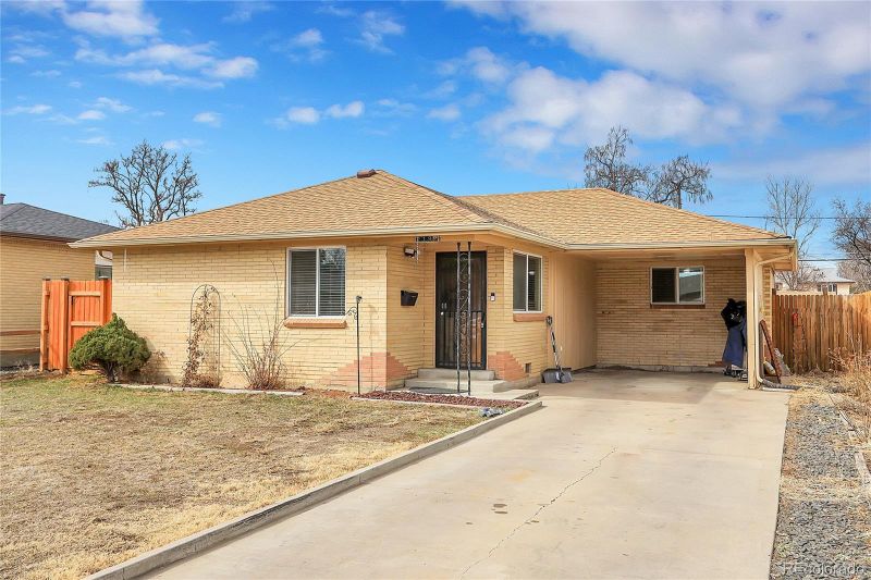 219 N 11th Ave, Brighton, CO 80601