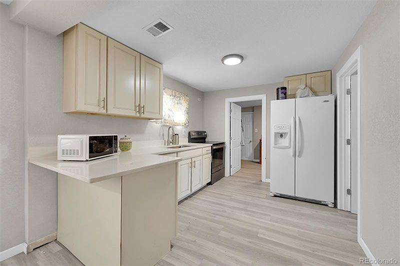 393 S Osceola St, Denver, CO 80219