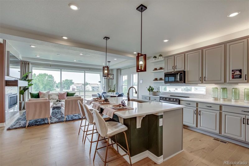 4905 N Picadilly Ct, Aurora, CO 80019