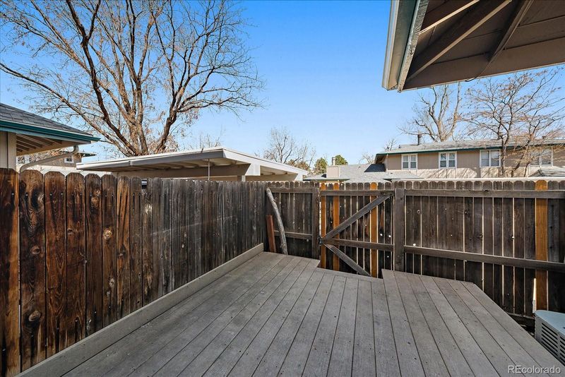 8754 E Roundtree Ave, Greenwood Village, CO 80111