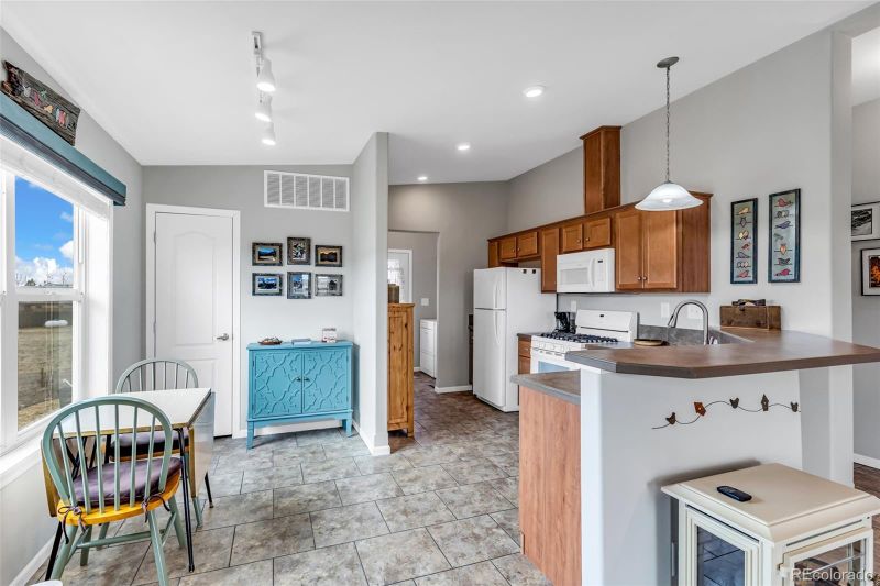 809 Hermit Rd, Westcliffe, CO 81252