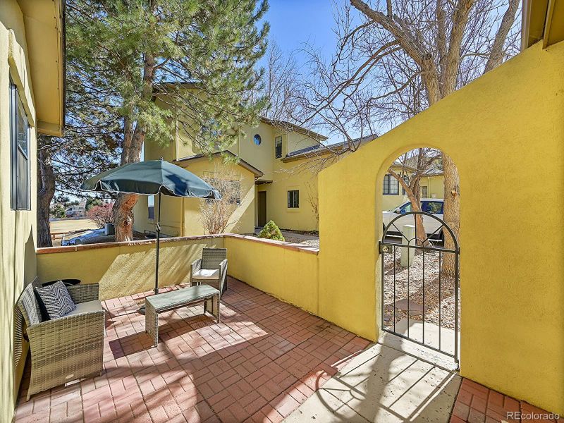 18615 E Layton Pl, Aurora, CO 80015