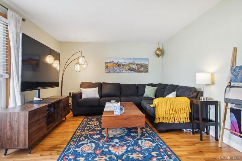 295 Kohl St, Broomfield, CO 80020