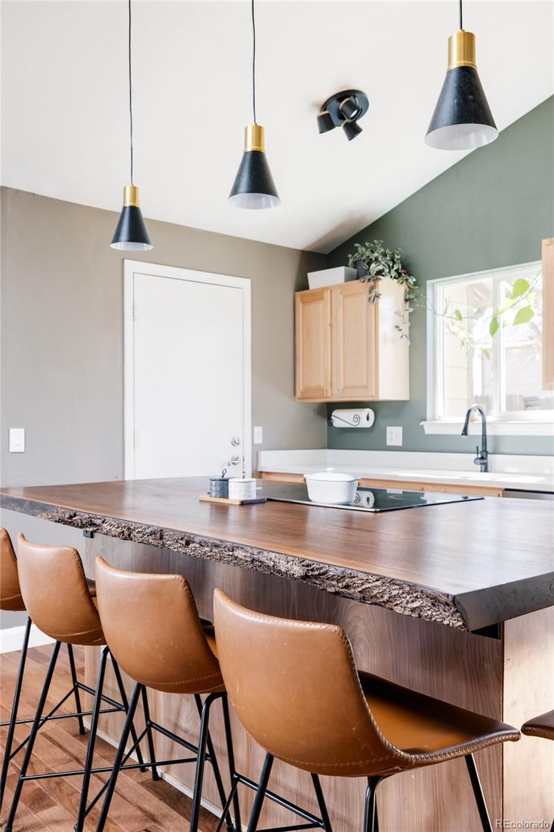 17461 E Union Dr, Aurora, CO 80015