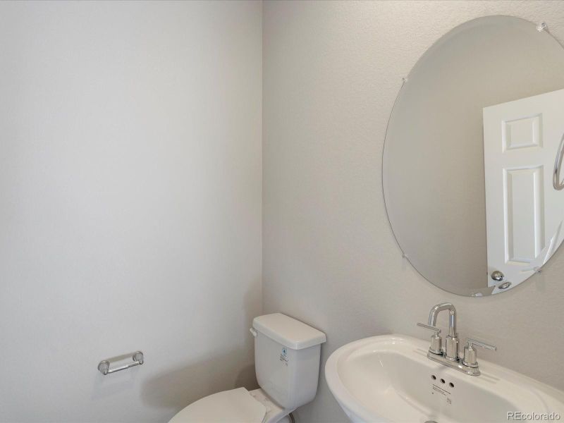 581 Red Rock Pl, Brighton, CO 80601
