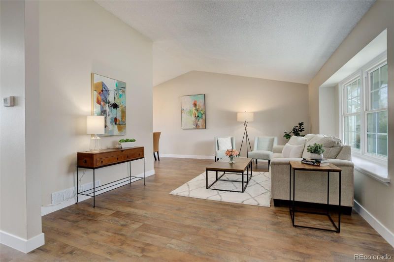 629 E Phillips Dr S, Littleton, CO 80122