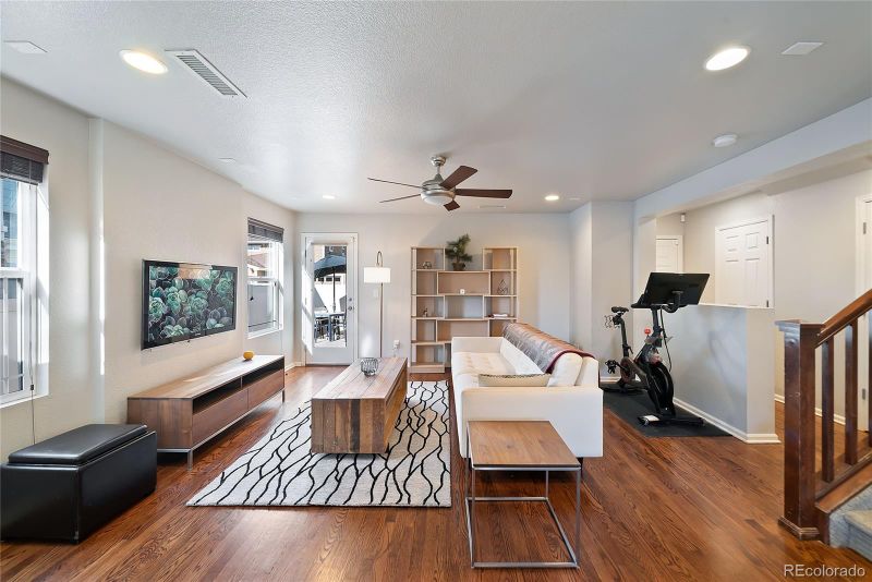10424 Garland Dr, Westminster, CO 80021