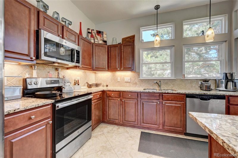 12621 W Brandt Dr, Littleton, CO 80127
