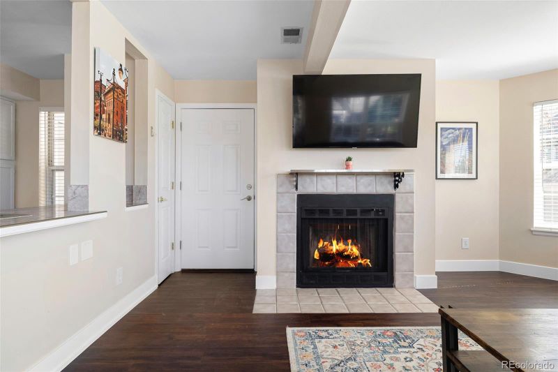 6755 S Ivy St #B5, Centennial, CO 80112