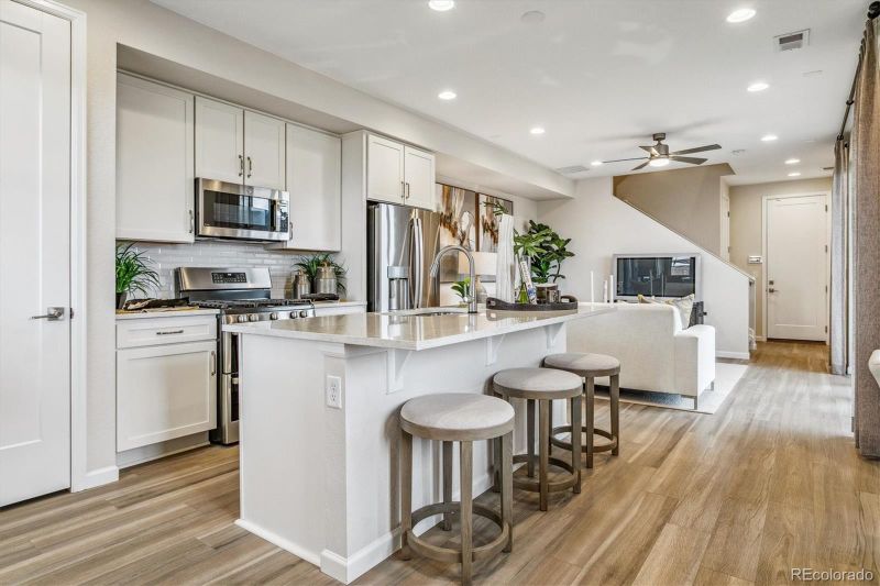24141 E 41st Ave, Aurora, CO 80019