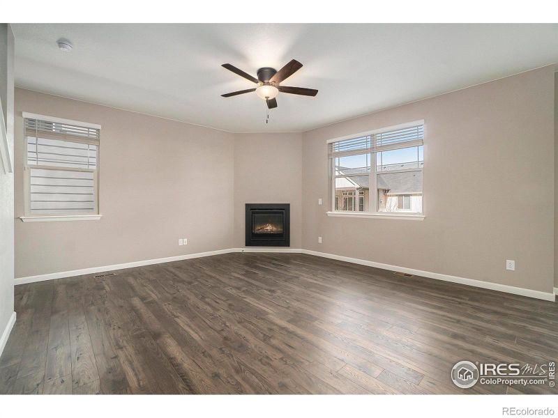 1941 Raindrop Dr, Windsor, CO 80550