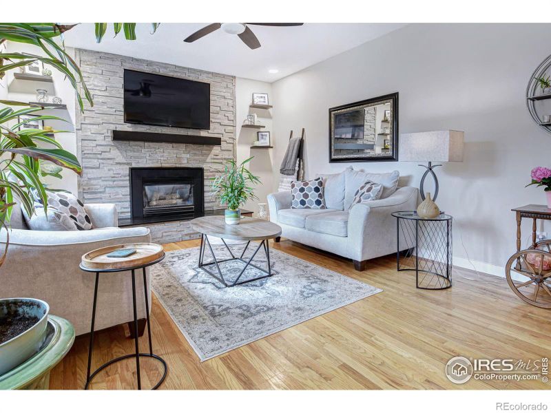 3417 Lakeview Cir, Longmont, CO 80503