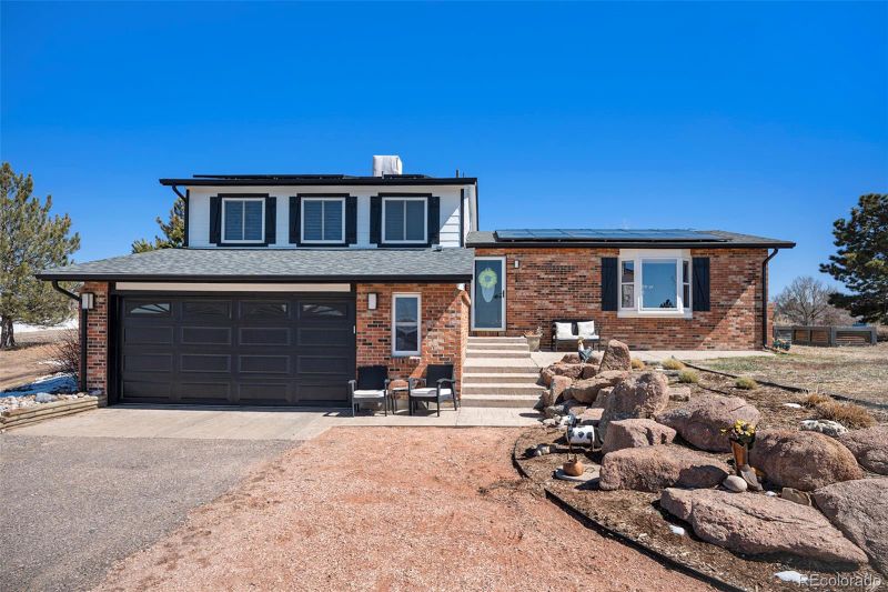 40 S De Gaulle St, Aurora, CO 80018