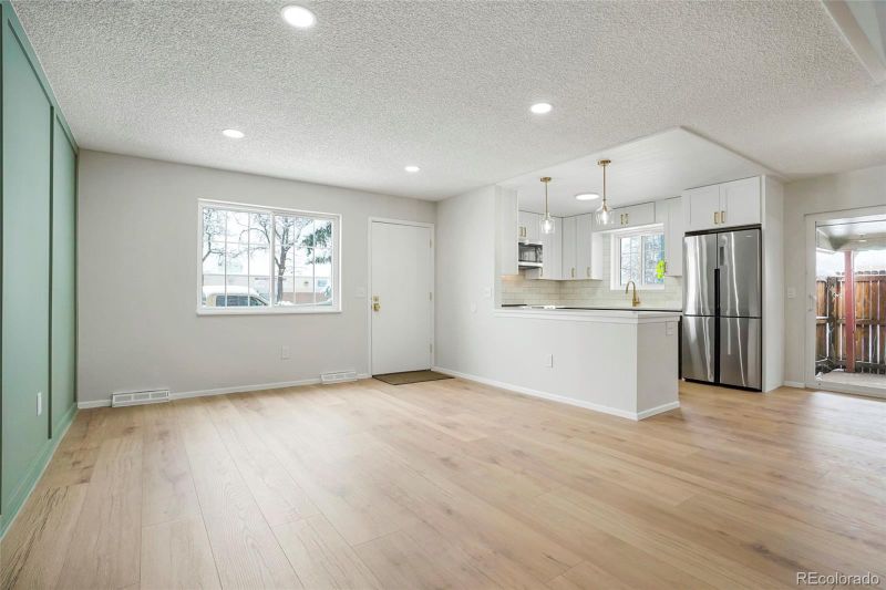 7334 W Roxbury Pl, Littleton, CO 80128