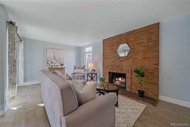 3333 S Monaco Pw #B, Denver, CO 80222