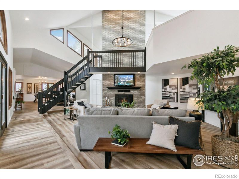 1054 E Ridgecrest Rd, Fort Collins, CO 80524