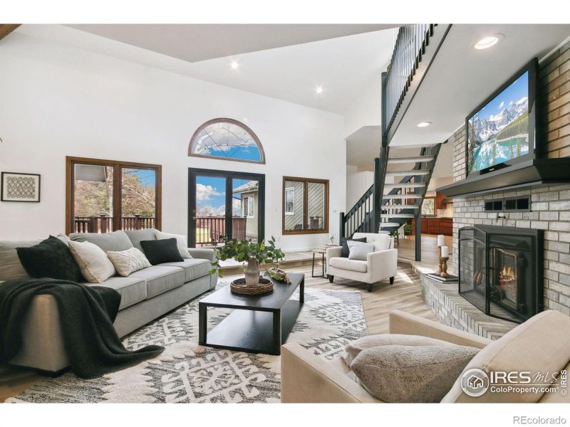 1054 E Ridgecrest Rd, Fort Collins, CO 80524