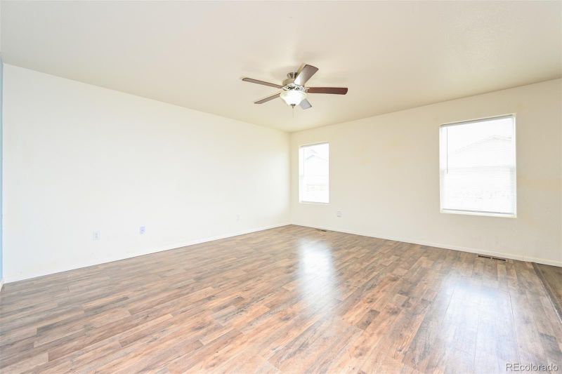 321 Mesa Ave, Lochbuie, CO 80603