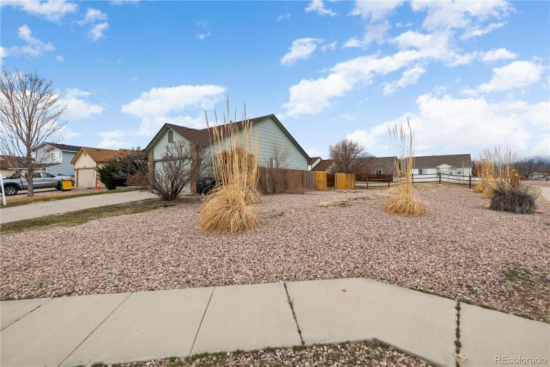 4808 Pathfinder Dr, Colorado Springs, CO 80911