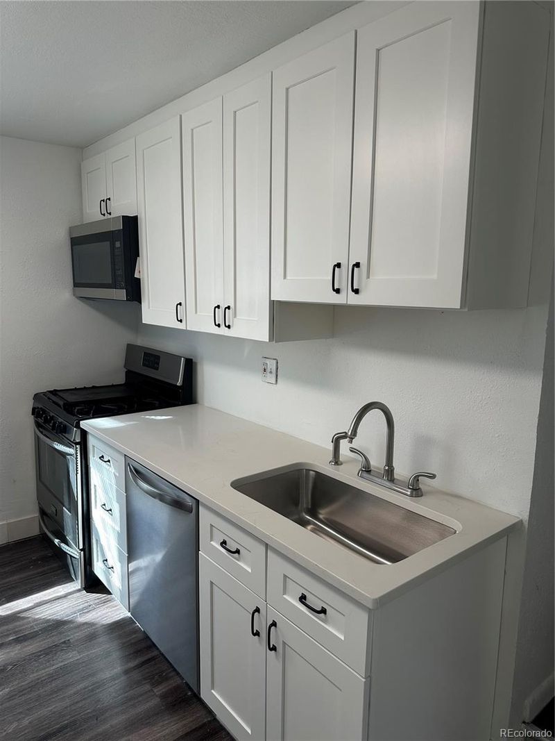 1138 W 9th Ave, Denver, CO 80204