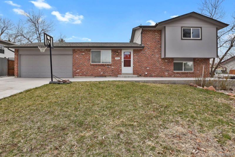 564 Apollo Ct, Lone Tree, CO 80124