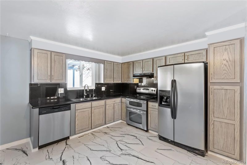 14326 W Center Dr, Lakewood, CO 80228