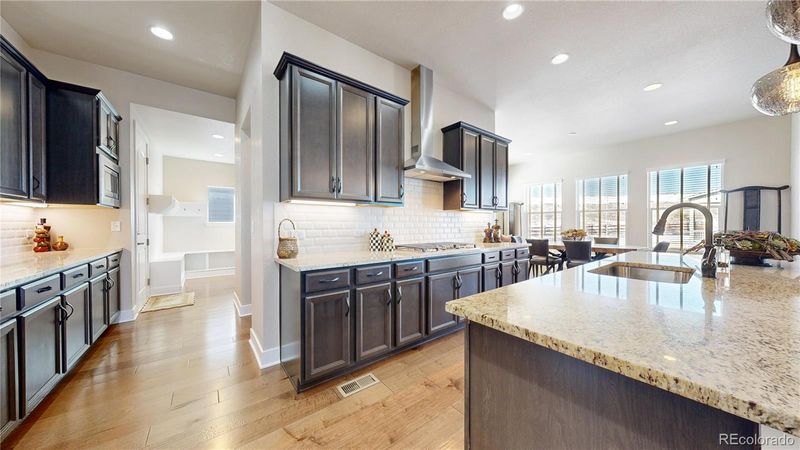 18201 W 95th Pl, Arvada, CO 80007