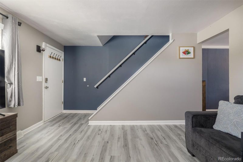 5036 E Hinsdale Pl, Centennial, CO 80122