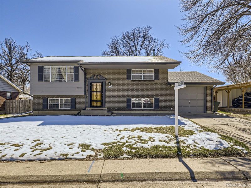 2106 E 115th Pl, Northglenn, CO 80233
